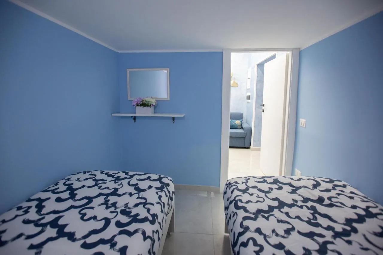 Ira House Daire Napoli İtalya